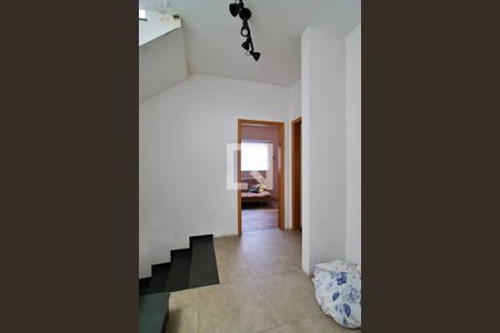 Casa à venda com 240m², 3 quartos e 3 vagasCorredor