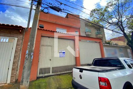 Casa à venda com 240m², 3 quartos e 3 vagasFachada