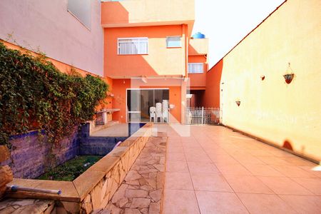 Casa à venda com 240m², 3 quartos e 3 vagasPiscina