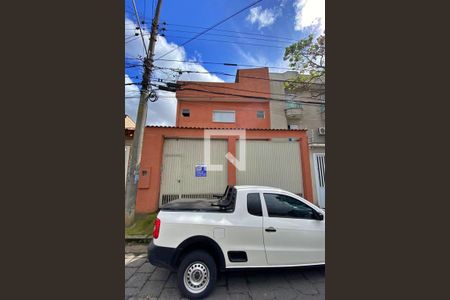 Casa à venda com 240m², 3 quartos e 3 vagasFachada