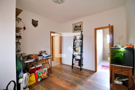 Casa à venda com 240m², 3 quartos e 3 vagasSuíte 2