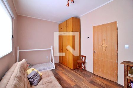 Casa à venda com 240m², 3 quartos e 3 vagasSuíte 3