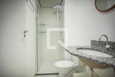 Banheiro de kitnet/studio para alugar com 1 quarto, 24m² em Saúde, São Paulo