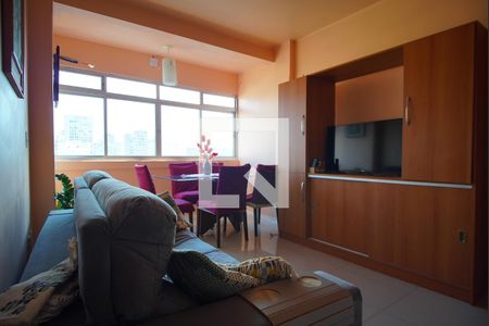 Sala de apartamento à venda com 2 quartos, 68m² em Floresta, Porto Alegre