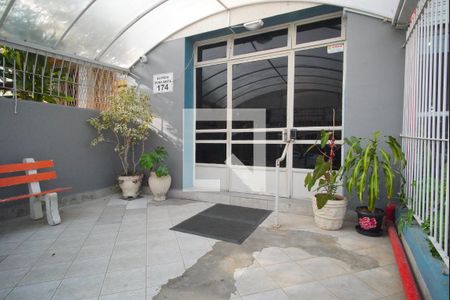 Apartamento à venda com 68m², 2 quartos e sem vagaÁrea comum 