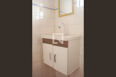 Apartamento para alugar com 55m², 2 quartos e sem vagaBanheiro