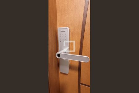 Apartamento para alugar com 57m², 2 quartos e 1 vagaFechadura eletrônica