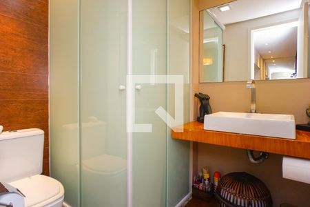 Casa de condomínio à venda com 320m², 6 quartos e 3 vagasBanheiro Social