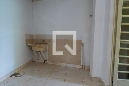 Casa para alugar com 130m², 3 quartos e 6 vagas Casa para alugar com 130m², 3 quartos e 6 vagasÁrea de Serviço