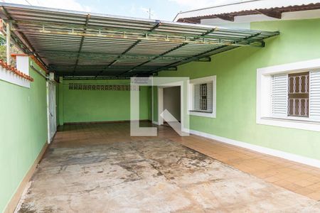 Casa para alugar com 130m², 3 quartos e 6 vagas Casa para alugar com 130m², 3 quartos e 6 vagasGaragem