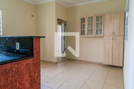 Casa para alugar com 130m², 3 quartos e 6 vagas Casa para alugar com 130m², 3 quartos e 6 vagasCozinha