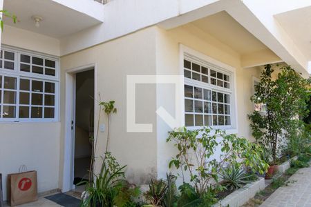 Casa de condomínio à venda com 94m², 3 quartos e 2 vagasFachada