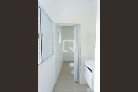 Casa para alugar com 30m², 1 quarto e sem vaga Casa para alugar com 30m², 1 quarto e sem vagaLavabo e banheiro