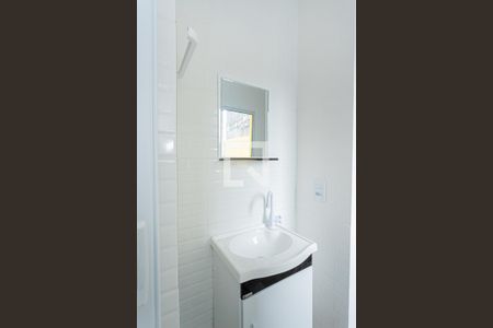 Casa para alugar com 30m², 1 quarto e sem vaga Casa para alugar com 30m², 1 quarto e sem vagaLavabo e banheiro