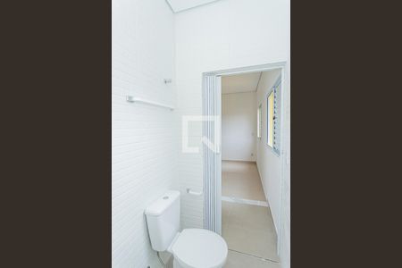 Casa para alugar com 30m², 1 quarto e sem vaga Casa para alugar com 30m², 1 quarto e sem vagaLavabo e banheiro