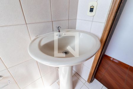 Casa para alugar com 70m², 2 quartos e 1 vagaBanheiro