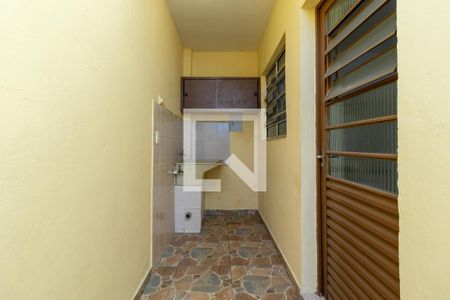 Casa para alugar com 70m², 2 quartos e 1 vagaÁrea de Serviço