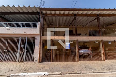 Casa para alugar com 70m², 2 quartos e 1 vagaFachada