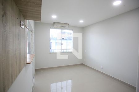 Sala de apartamento para alugar com 2 quartos, 43m² em Curicica, Rio de Janeiro
