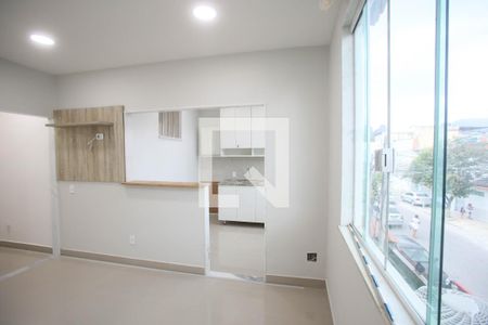 Sala de apartamento para alugar com 2 quartos, 43m² em Curicica, Rio de Janeiro