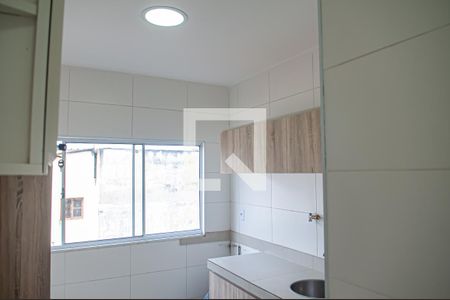 cozinha e area de serviço de apartamento para alugar com 1 quarto, 30m² em Curicica, Rio de Janeiro