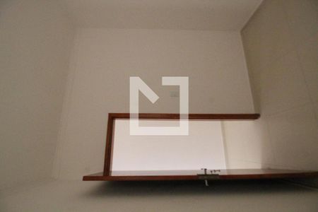 Quarto 1 de apartamento para alugar com 2 quartos, 42m² em Jardim Três Marias, São Paulo