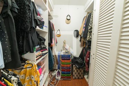 Apartamento à venda com 164m², 3 quartos e 1 vagaCloset