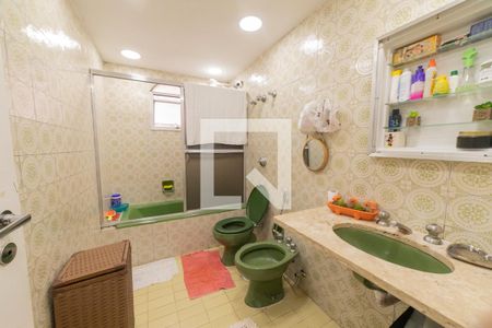 Apartamento à venda com 164m², 3 quartos e 1 vagaBanheiro