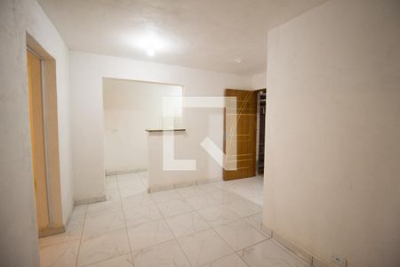 Casa para alugar com 2 quartos, 52m² em Vila Carmosina, São Paulo
