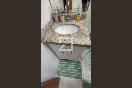 Casa de condomínio à venda com 100m², 2 quartos e 2 vagasBanheiro do Quarto 2