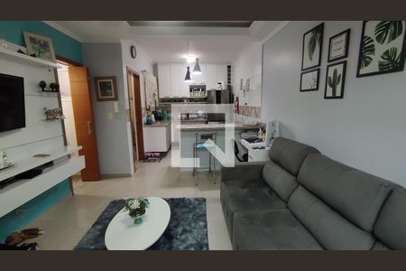 Sala de casa de condomínio à venda com 2 quartos, 100m² em Vila Ré, São Paulo
