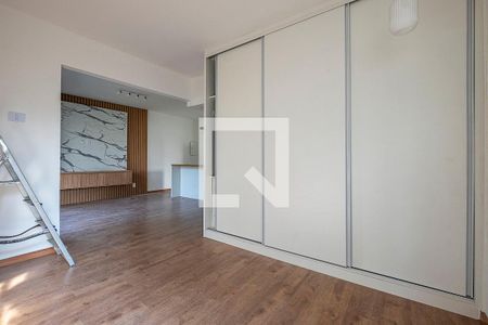 Quarto de apartamento à venda com 1 quarto, 44m² em Cerqueira César, São Paulo