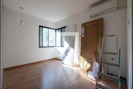 Quarto de apartamento à venda com 1 quarto, 44m² em Cerqueira César, São Paulo