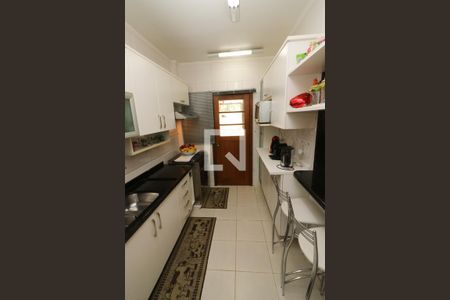 Casa de condomínio à venda com 187m², 3 quartos e 2 vagasCozinha