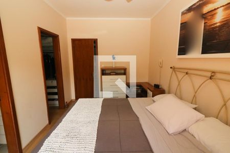 Casa de condomínio à venda com 187m², 3 quartos e 2 vagasQuarto Suíte