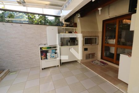 Casa de condomínio à venda com 187m², 3 quartos e 2 vagasvaranda