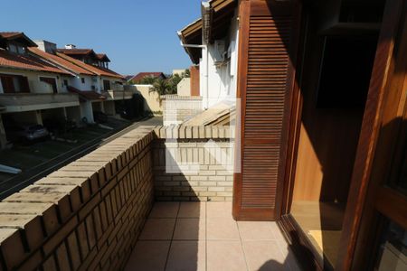 Casa de condomínio à venda com 187m², 3 quartos e 2 vagasSacada do Quarto Suíte