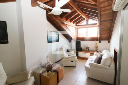 Casa de condomínio à venda com 187m², 3 quartos e 2 vagasSotão da Casa