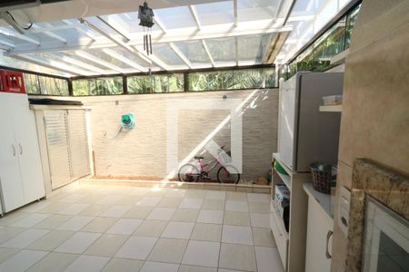 Casa de condomínio à venda com 187m², 3 quartos e 2 vagasvaranda