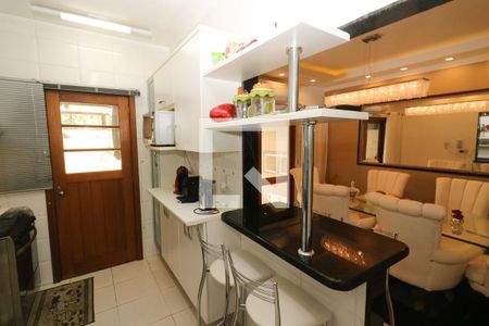 Casa de condomínio à venda com 187m², 3 quartos e 2 vagasCozinha