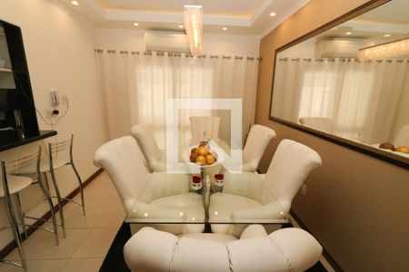 Casa de condomínio à venda com 187m², 3 quartos e 2 vagasSala de Jantar