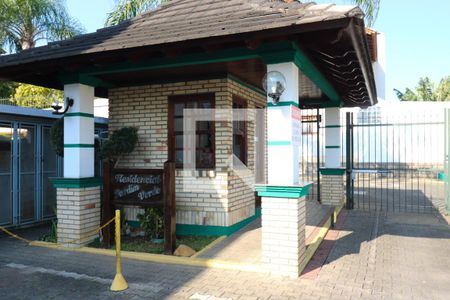 Casa de condomínio à venda com 187m², 3 quartos e 2 vagasFachada e portaria