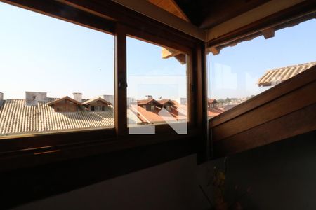 Casa de condomínio à venda com 187m², 3 quartos e 2 vagasVista do sotão