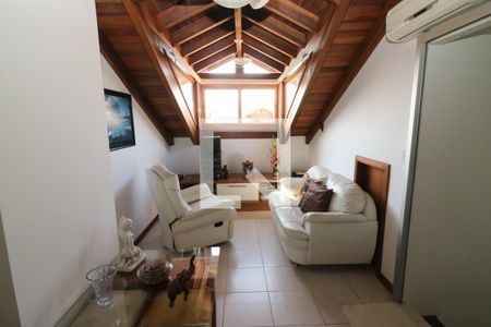 Casa de condomínio à venda com 187m², 3 quartos e 2 vagasSotão da Casa