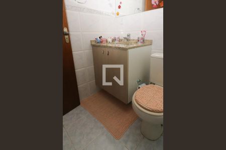 Casa de condomínio à venda com 187m², 3 quartos e 2 vagasBanheiro Social