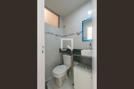 Apartamento à venda com 51m², 2 quartos e 1 vaga Apartamento à venda com 51m², 2 quartos e 1 vagaBanheiro