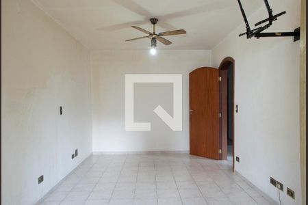 Casa de condomínio à venda com 263m², 4 quartos e 3 vagas Casa de condomínio à venda com 263m², 4 quartos e 3 vagasQuarto 2