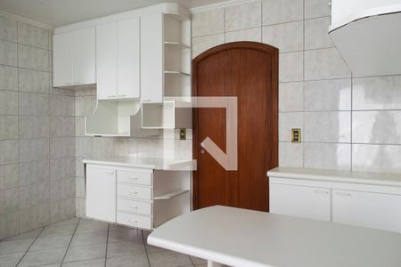 Casa de condomínio à venda com 263m², 4 quartos e 3 vagas Casa de condomínio à venda com 263m², 4 quartos e 3 vagasCozinha