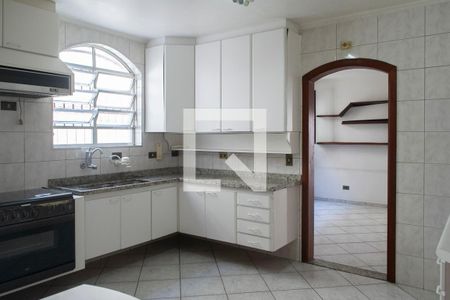 Casa de condomínio à venda com 263m², 4 quartos e 3 vagas Casa de condomínio à venda com 263m², 4 quartos e 3 vagasCozinha