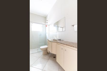 Casa para alugar com 125m², 2 quartos e 2 vagasBanheiro